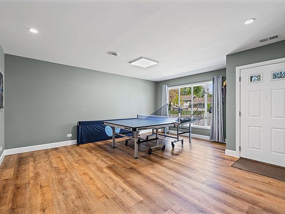 3rd image of 1011 Beverly Dr