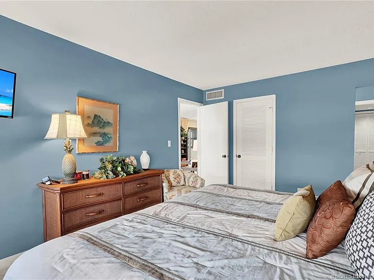 10044 S Ocean Dr #907 — Photo 31