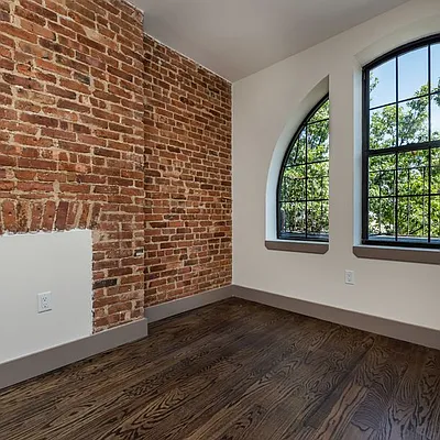 Rented by Nooklyn NYC LLC | media 12