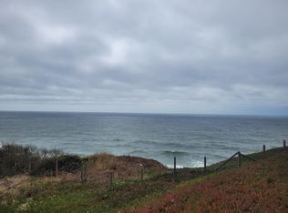 340 Esplanade Ave #12, Pacifica, CA 94044