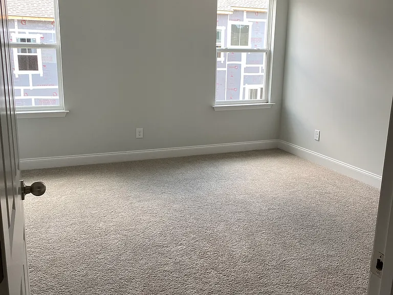 130 Buckfast Ln — Photo 3