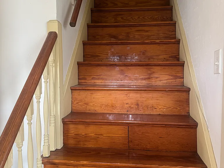 255 Plymouth St #2 — Photo 3