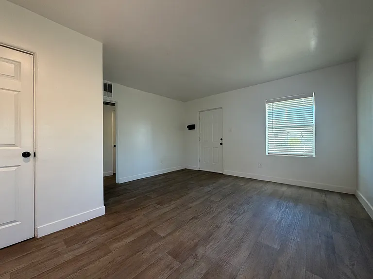 736 E Turney Ave #1 — Photo 6