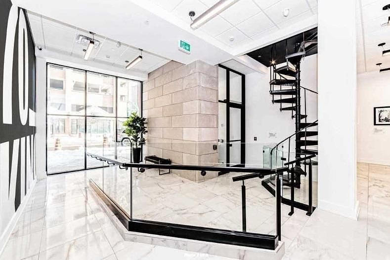 2nd image of 70 King St W #516