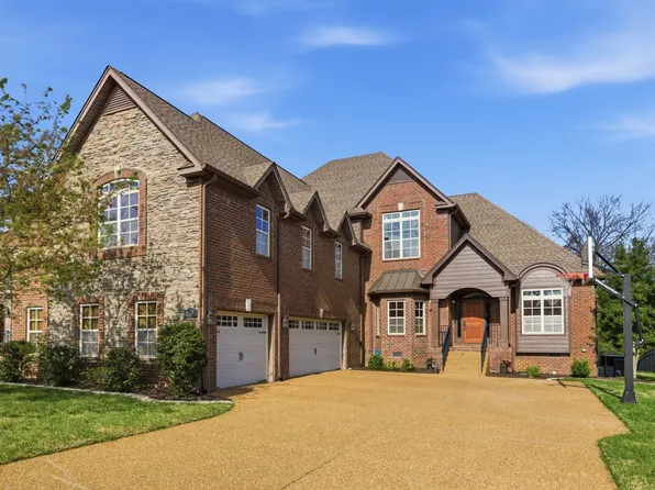 805 Queen Annes Ct, Nolensville, TN 37135