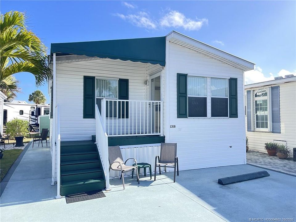 1st image of 1318 Nettles Blvd