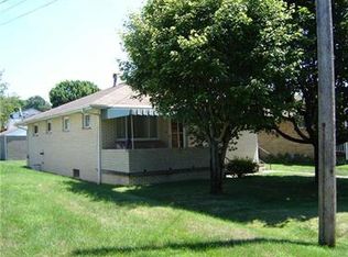 2724 Sumner St, Natrona Heights, PA 15065