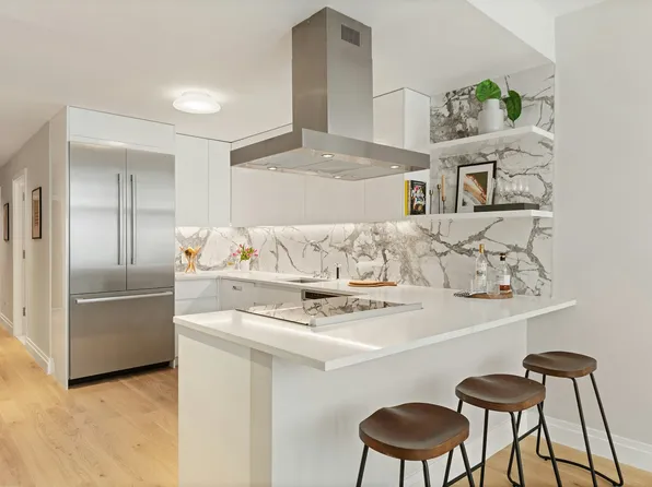 11 West 126th Street FLOOR5 image 3 of 12
