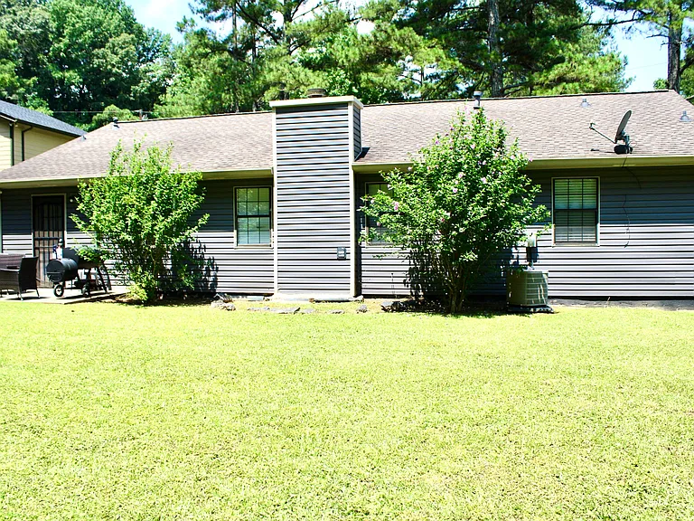 3838 Narron Dr SW — Photo 4