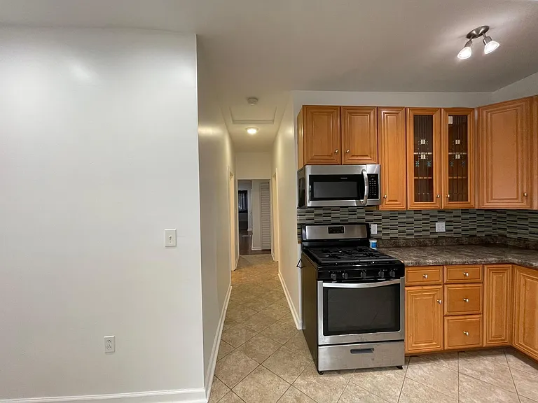 Kitchen/hallway