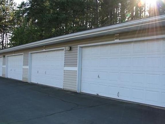 3rd image of 12 Southview Dr APT 12M