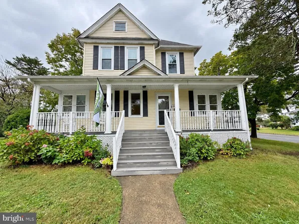 135 Madison Ave, Laurel Springs, NJ 08021