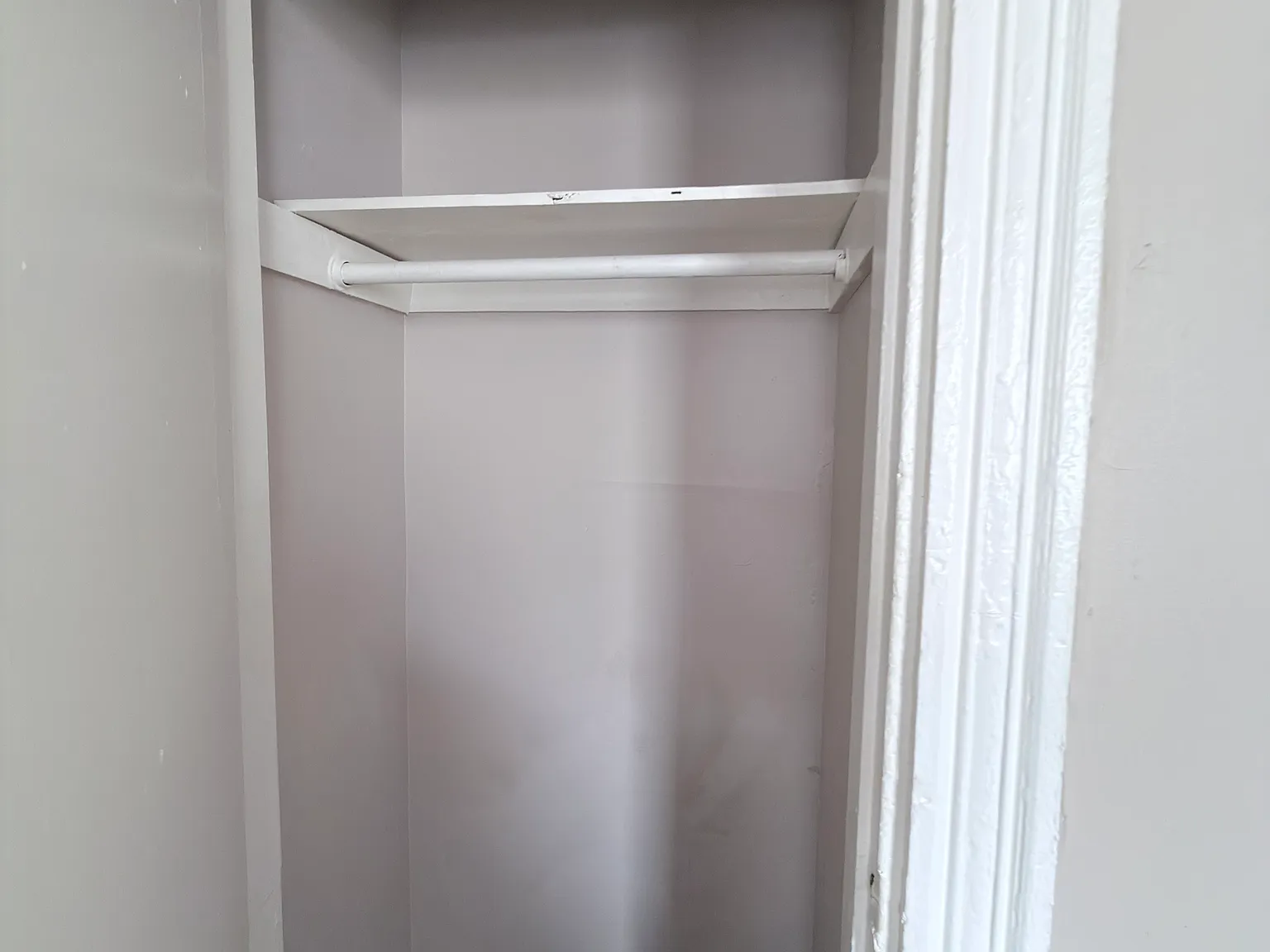 1 bed, $1,000 — Photo 4