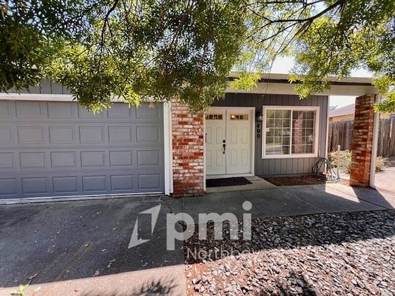 1st image of 400 Yellowstone Dr
