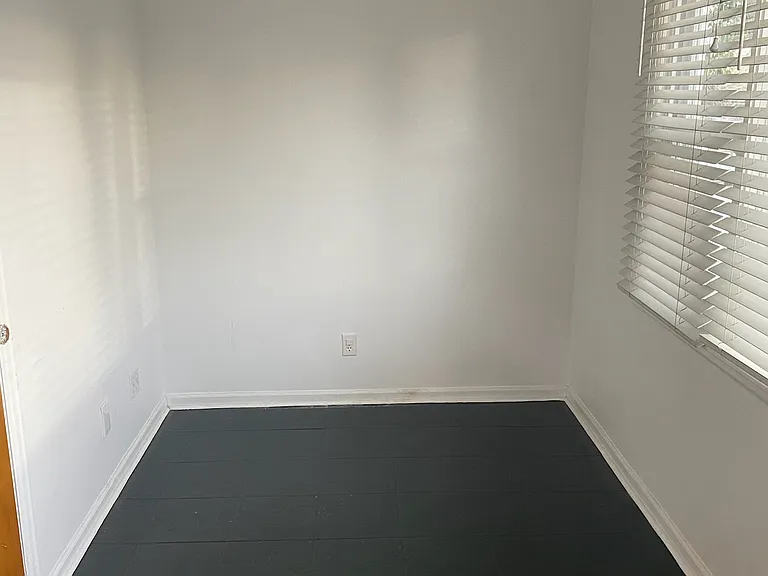 3237 S Emerson St — Photo 19