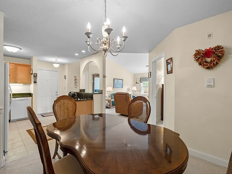 700 Brookside Dr #J — Photo 11