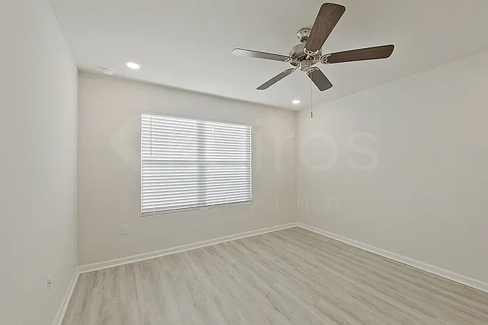 261 Monarch Ln — Photo 16