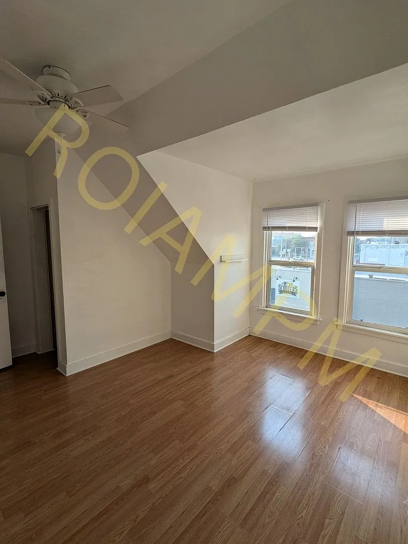151 2nd Avenue East — Photo 4