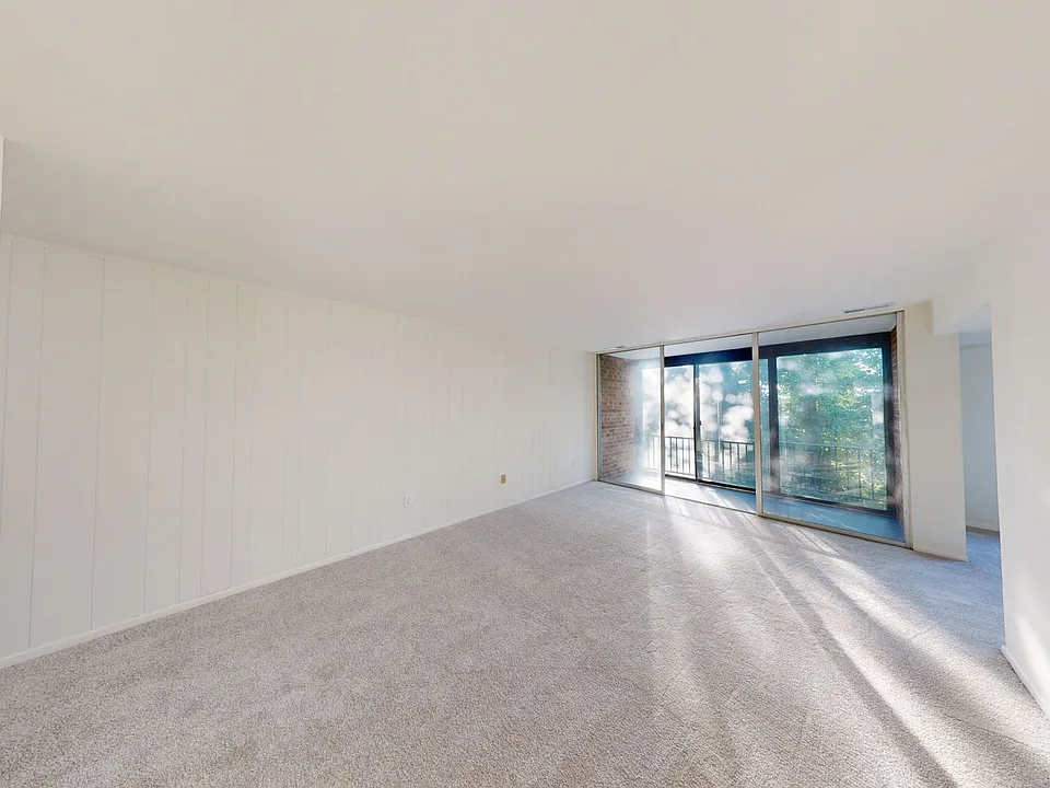 8435 Greenbelt Rd #102