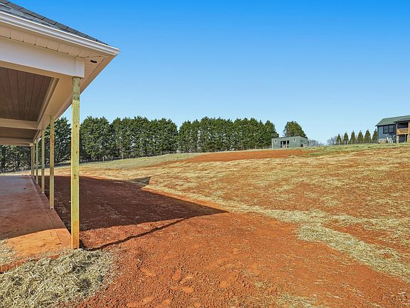 5th image of 736 Stewart Gin Rd