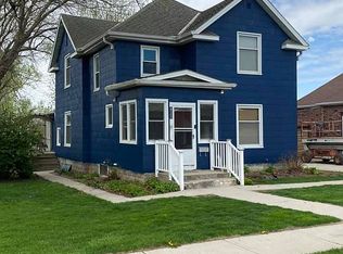 423 Elm St, Manning, IA 51455