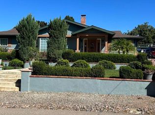 1524 McDonald Rd, Fallbrook, CA 92028