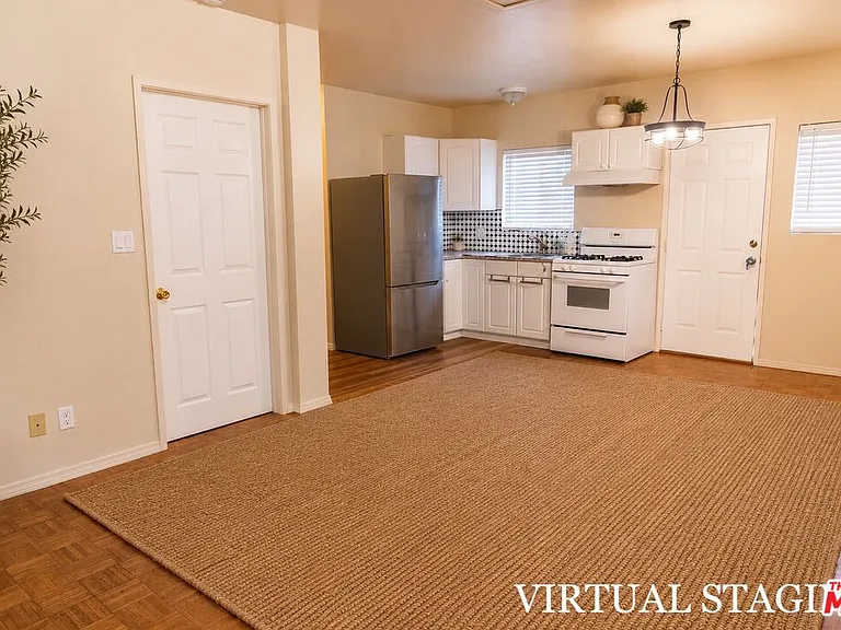 642 N La Jolla Ave #1/2 — Photo 7