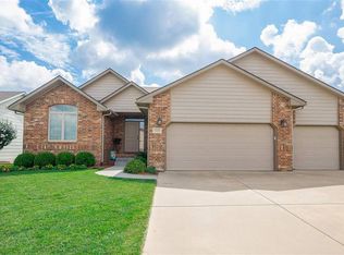 8233 E Old Mill Ct, Wichita, KS 67226