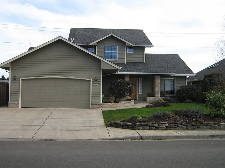 2057 Berwin Ln — Photo 1