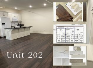 906 S Main St #202, Joplin, MO 64801