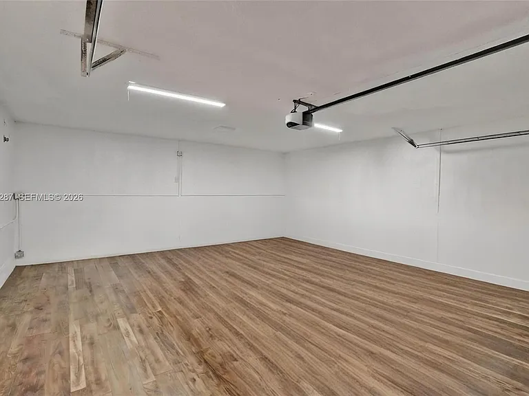 740 Cypress Pointe Dr E — Photo 32