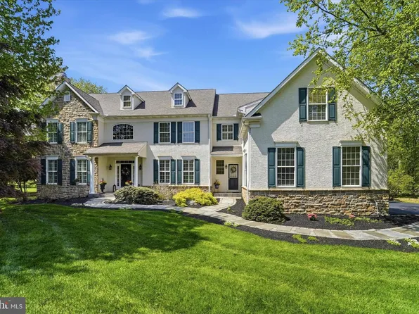 7 Lockhart Dr, Garnet Valley, PA 19060