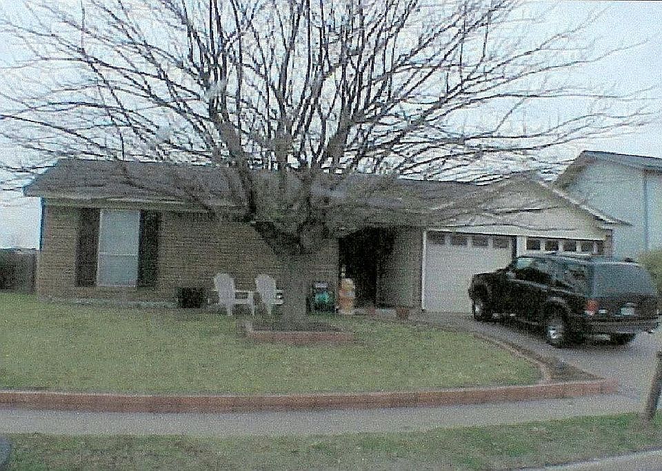 2nd image of 6505 Stardust Dr S