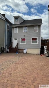 36 Railroad Ave, New Brunswick, NJ, 08901