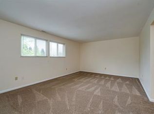 415 Gilpin Dr APT 2, Springboro, OH 45066