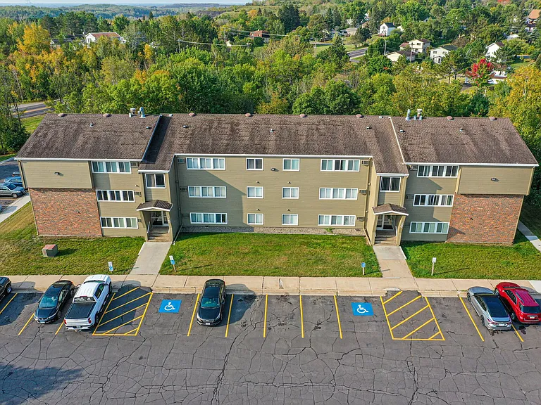 Eastview Apartments — Photo 7