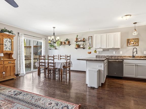 4th image of 5468 Park Pl