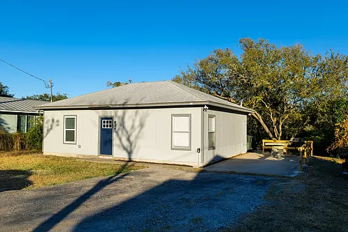 10201 Shane Dr Photo 1