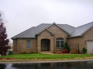 950 Lakeview Dr, Paducah, KY 42003