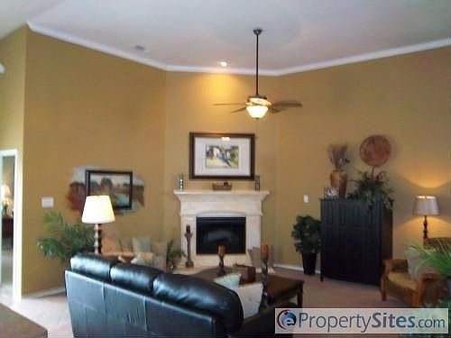 4th image of 2205 Jocelyn Way