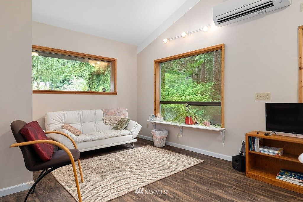 Coupeville, WA 98239