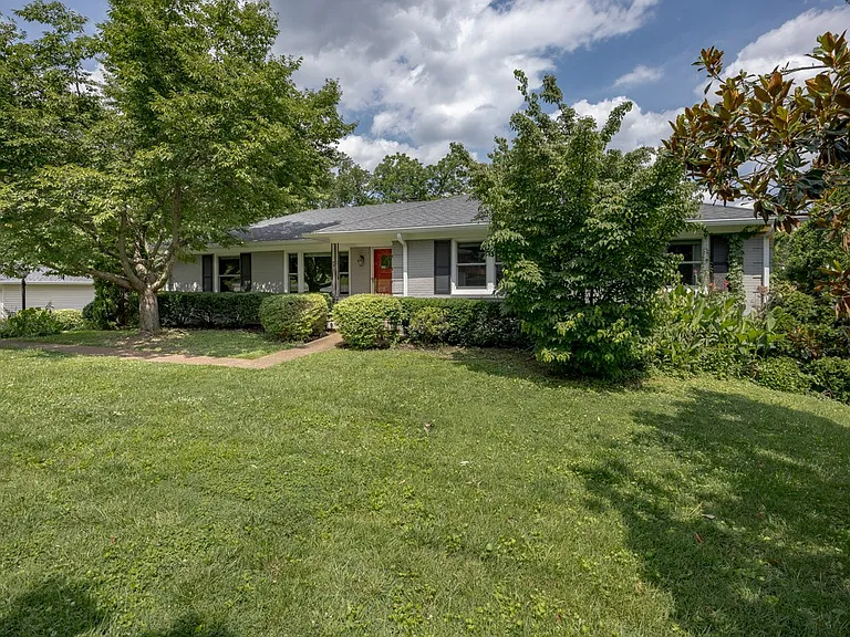 5235 Kincannon Dr — Photo 3