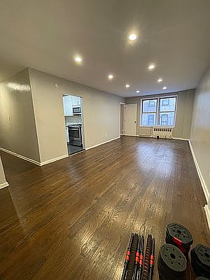 1st image of 130 Clarkson Ave APT 3D