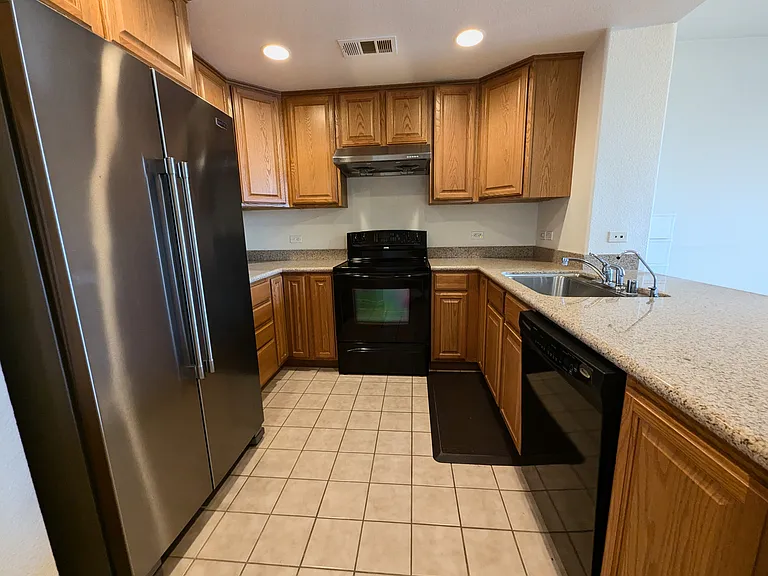 600 S Abel St #316 — Photo 2