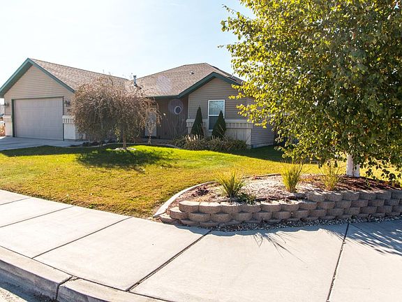 2nd image of 393 Jo Ellen Dr
