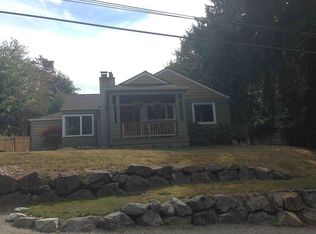 2761 NE 98th St, Seattle, WA 98115