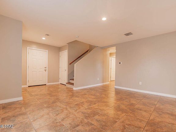 2nd image of 1152 W Camino Hombre Viejo