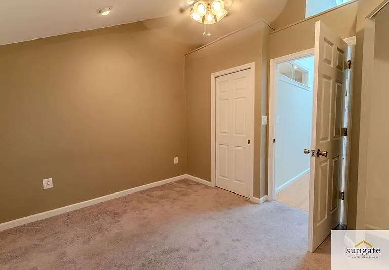 1632 Light St — Photo 10