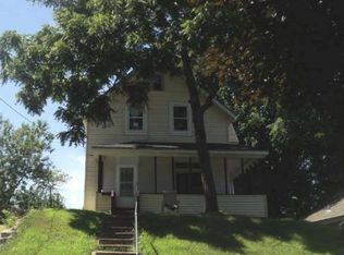 581 Hall Ave, Saint Paul, MN 55107