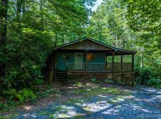 111 Oak Moore Dr, Newland, NC 28657